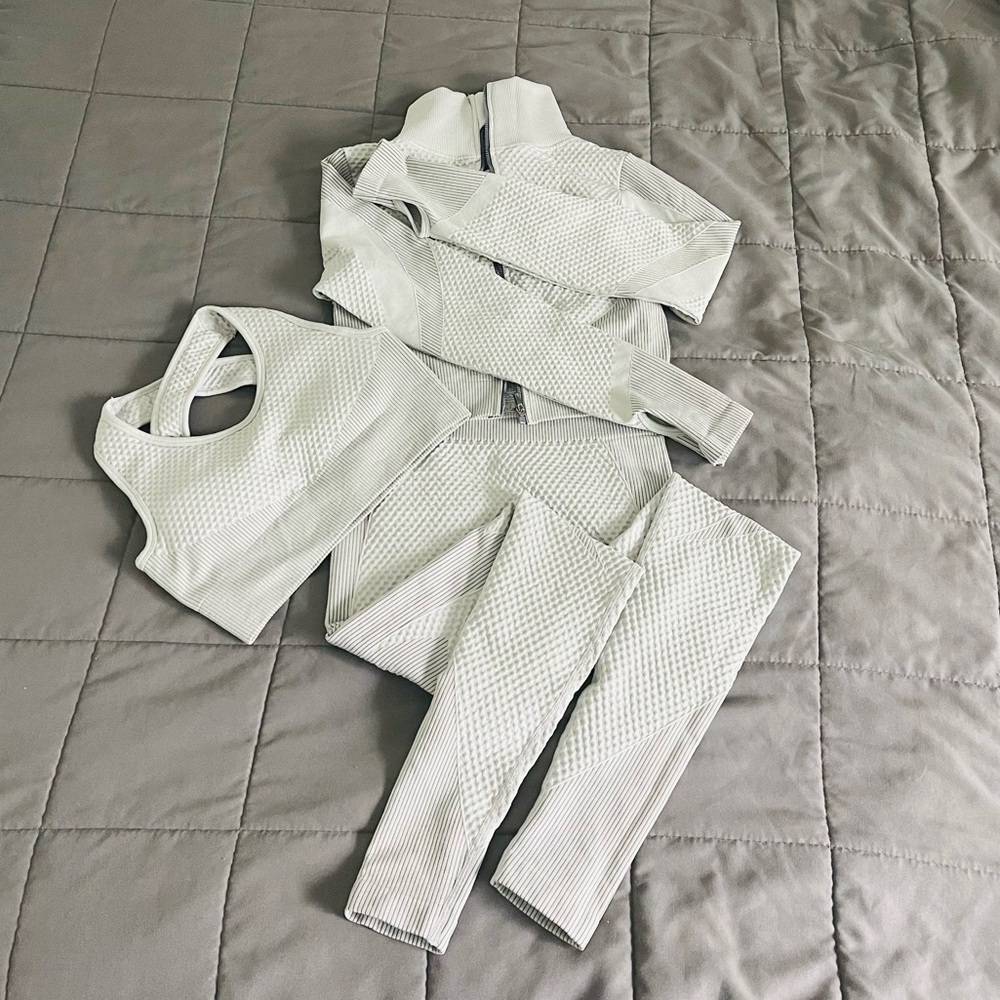 Three pieces workout set